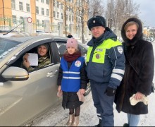 Сотрудники Госавтоинспекции совместно с отрядом ЮИД провели акцию «Письмо водителю».