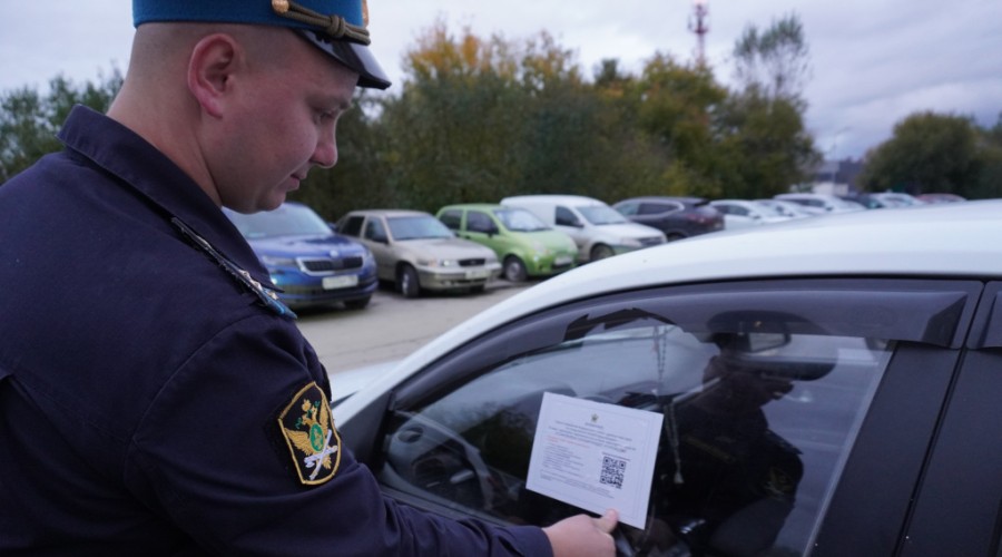 Судебные приставы в Свердловской области теперь работают с новыми технологиями 
