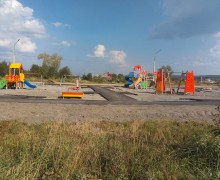 В поселке Восток начали строить детскую площадку