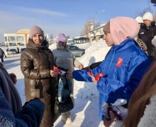 Весна в городе! Активисты Верхнетуринского ГЦМИ и «Движения Первых» подарили радость!