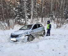 Водитель со стажем 7 дней устроил массовую аварию под Нижним Тагилом