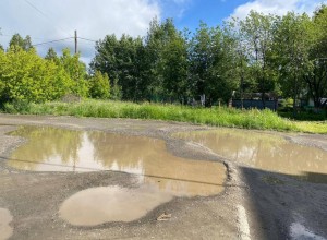 Губернатор Куйвашев пообещал детям Кушвы новую дорогу в садик