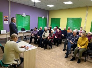 Ветераны Кушвы встретились с главой КГО