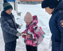  Акция «Внимательный пешеход» по безопасности в зимний период.