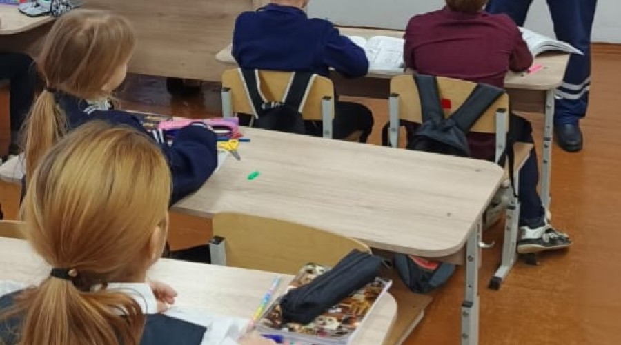 Профилактические беседы с учащимися   