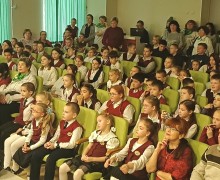 Песня — жанр особенный, она связана с жизнью и влияет на жизнь, объединяет людей в едином порыве». 