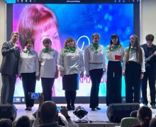 Песня — жанр особенный, она связана с жизнью и влияет на жизнь, объединяет людей в едином порыве». 