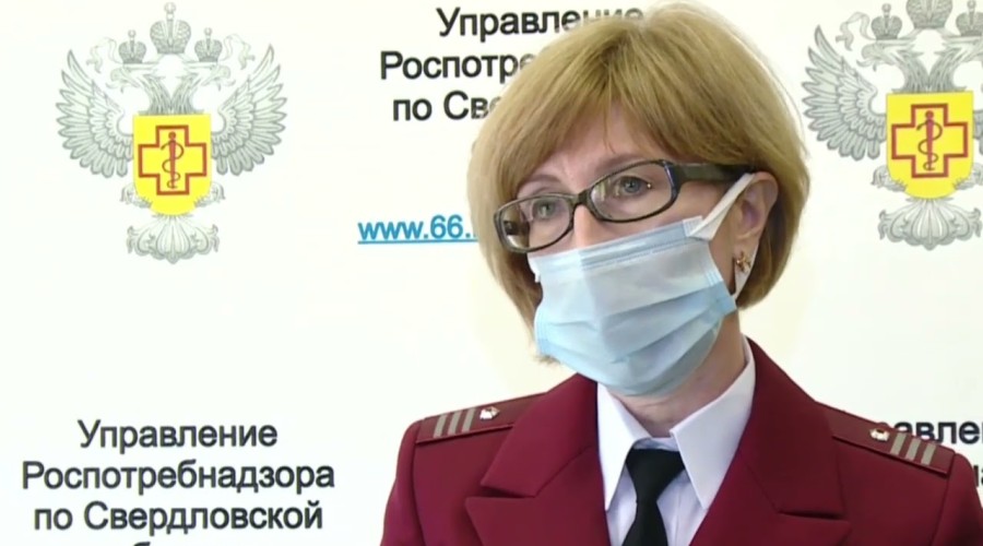 Роспотребнадзор рекомендовал вернуть в Свердловской области масочный режим