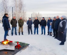 В Верхней Туре почтили память воинов-интернационалистов