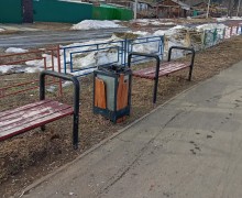 В Кушве произошел инцидент: неизвестные повредили оборудование на детской площадке.