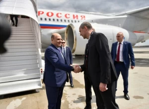Премьер-министр РФ Михаил Мишустин прилетел в Екатеринбург 