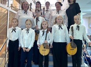 Домристы Детской музыкальной школы одержали блестящую победу на областном конкурсе, выступив на сцене Дворца культуры Качканара
